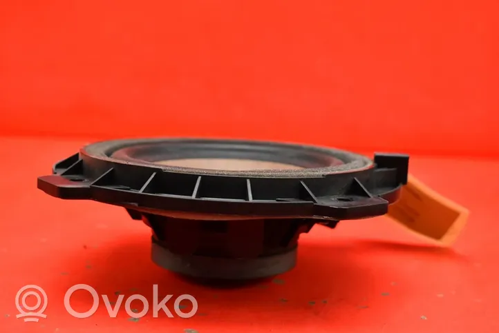 SsangYong Tivoli Subwoofer-bassokaiutin 89301-35000