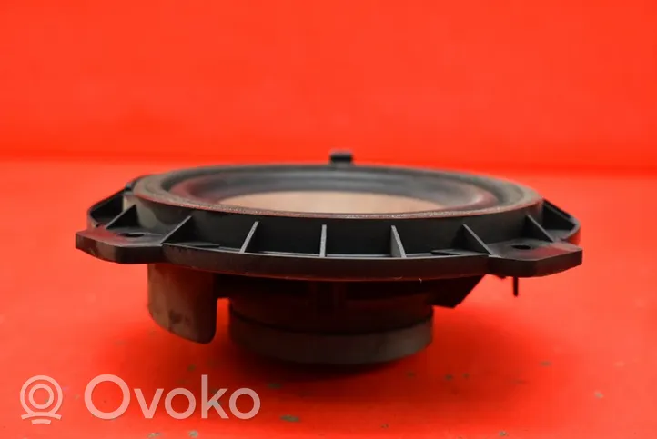 SsangYong Tivoli Subwoofer-bassokaiutin 89301-35000