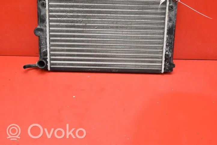 Volkswagen Golf II Aušinimo skysčio radiatorius VOLKSWAGEN