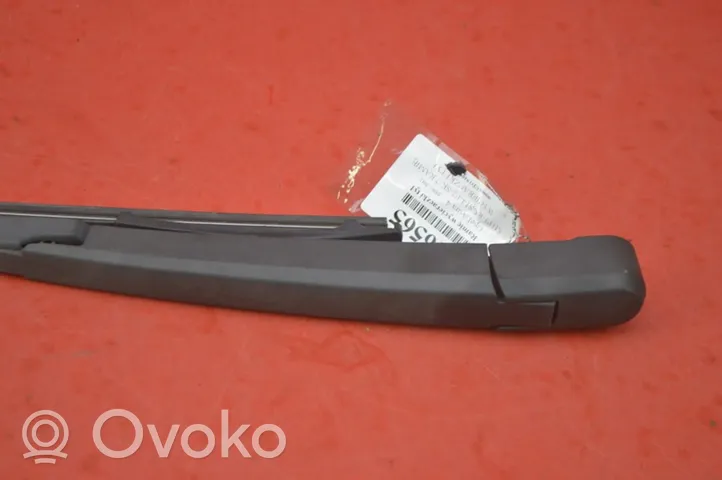 Opel Astra J Ramię wycieraczki szyby tylnej 13256918