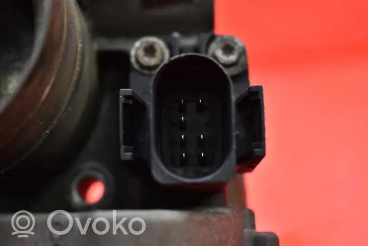 Volkswagen Bora Throttle body valve 06A133064H