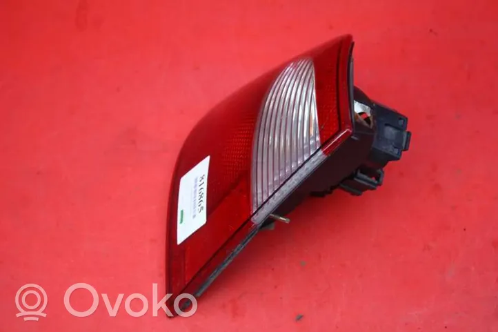 Seat Cordoba (6L) Galinis žibintas kėbule 89300735