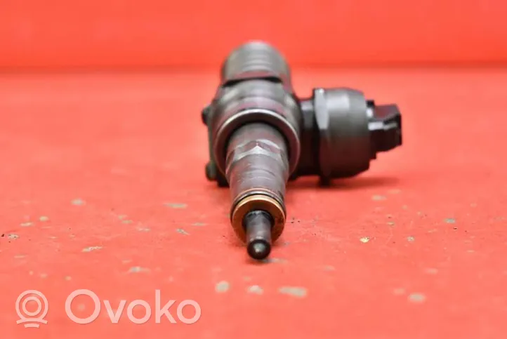 Volkswagen Polo IV 9N3 Injecteur de carburant 038130073BP