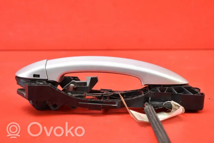 Volkswagen PASSAT B5.5 Rear door exterior handle 3C0837886E