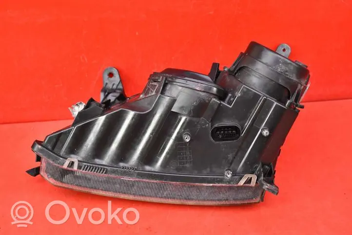 Opel Vectra C Lampa przednia 15588800