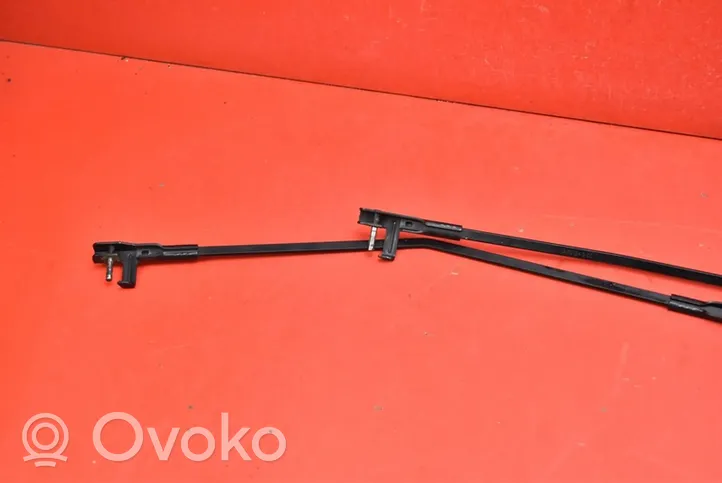 Peugeot 207 CC Front wiper blade arm PEUGEOT