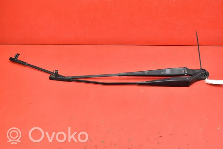 Peugeot 207 CC Front wiper blade arm PEUGEOT