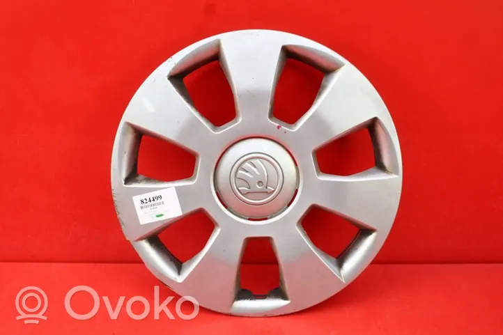 Skoda Fabia Mk3 (NJ) R17 wheel hub/cap/trim 6v0601147