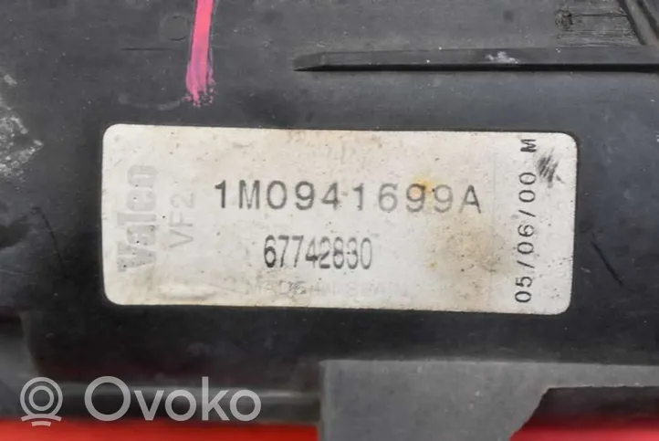 Seat Toledo II (1M) Światło przeciwmgłowe przednie 1M0941699A