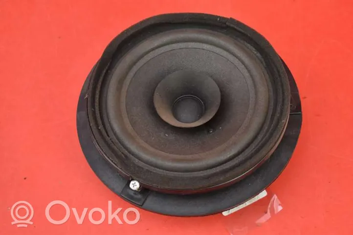 Suzuki Grand Vitara II Subwoofer-bassokaiutin 39102-65J30