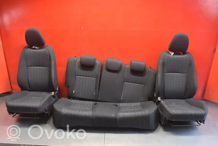 Toyota Yaris Juego del asiento TOYOTA