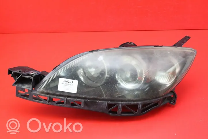 Mazda 3 I Lampa przednia P2951