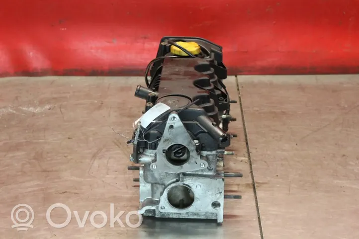 Opel Zafira B Engine head 55193091