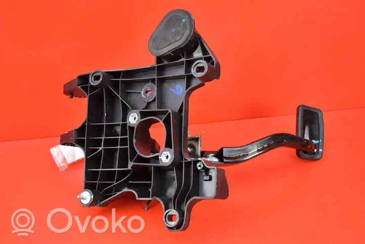 Opel Mokka Accelerator throttle pedal 