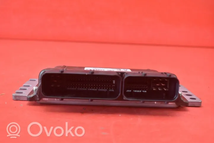 Nissan Primera Komputer / Sterownik ECU silnika MEC37-010