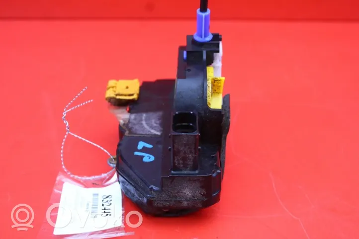 Opel Mokka Front door lock 13579522