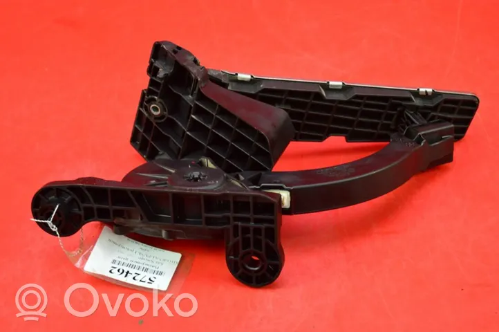 KIA Sorento Accelerator throttle pedal 