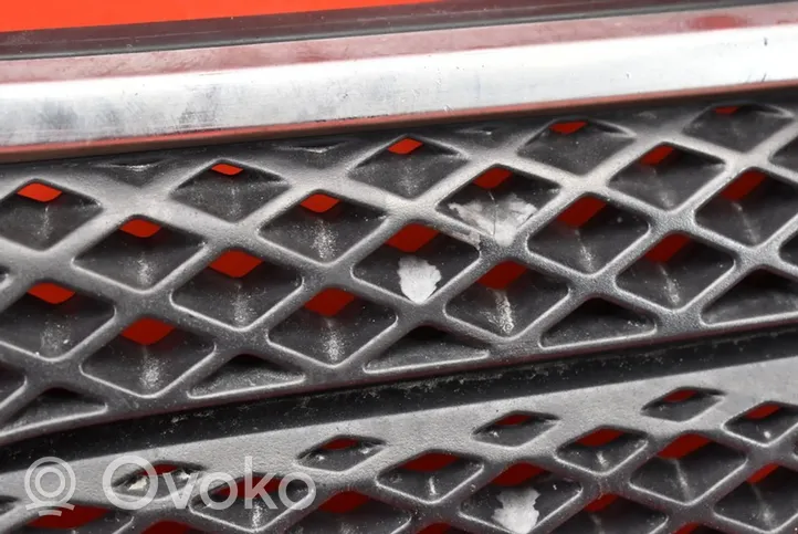 Toyota Corolla E120 E130 Atrapa chłodnicy / Grill 53114-02010