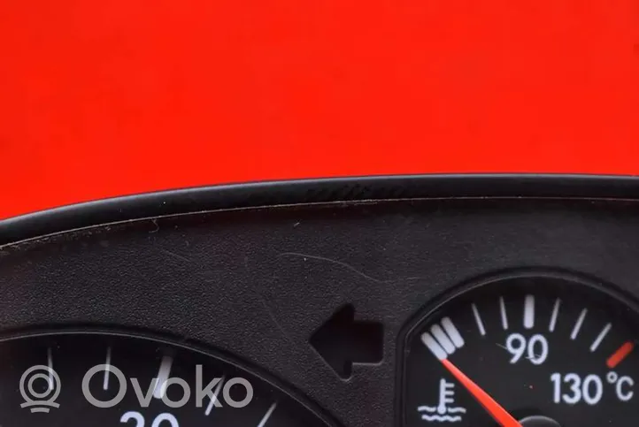 Volkswagen Bora Speedometer (instrument cluster) 1J0920806G