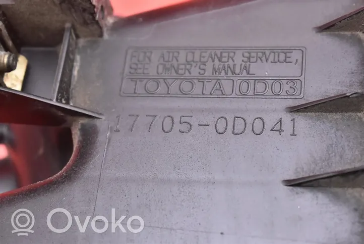 Toyota Avensis Verso Boîtier de filtre à air 17705-0D041