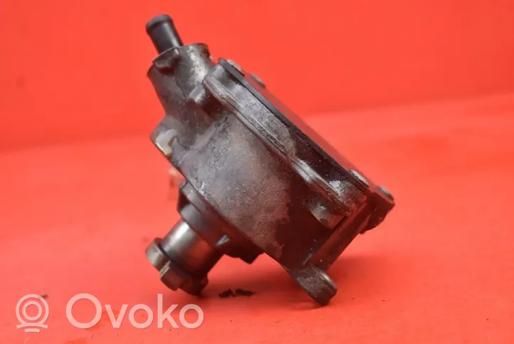 Volkswagen Jetta V Vacuum pump 07K145100B