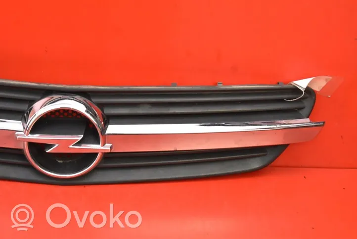 Opel Meriva A Front grill 13117843