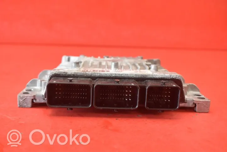 Ford Mondeo MK IV Unité de commande, module ECU de moteur 7G91-12A650-UF