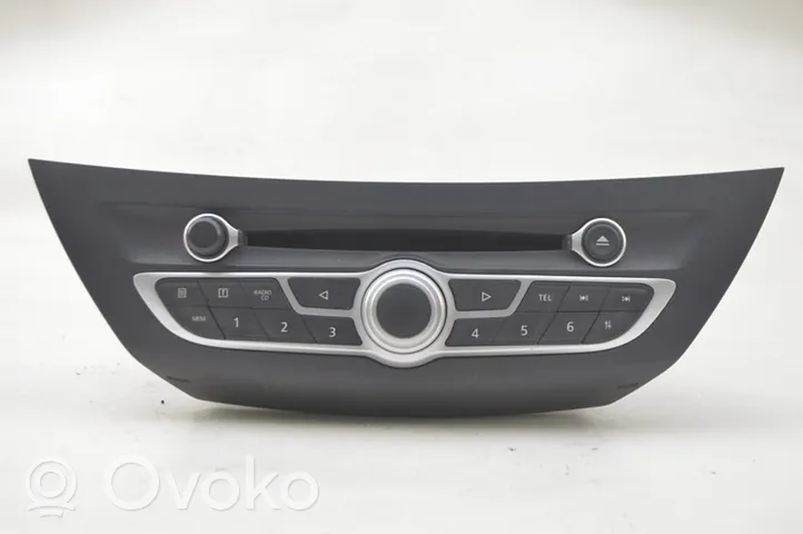 Renault Laguna III Panel / Radioodtwarzacz CD/DVD/GPS 281155676R