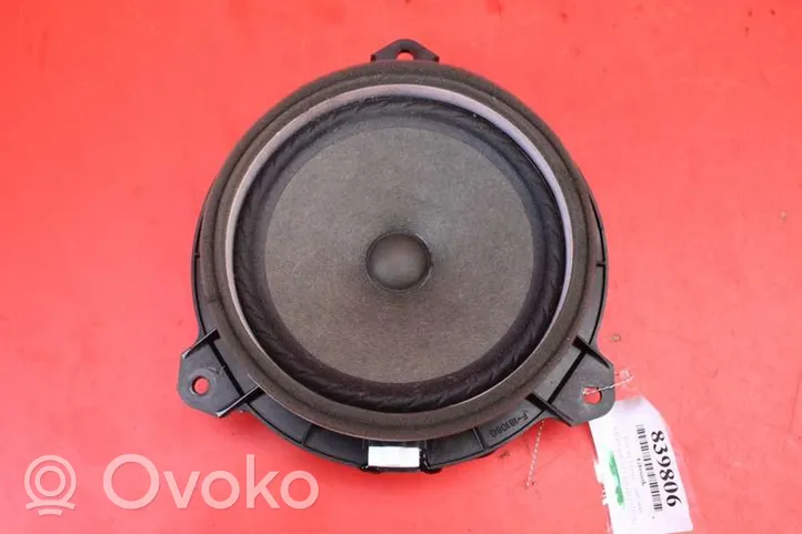 Toyota Corolla Verso E110 Enceinte subwoofer 86160-0D180