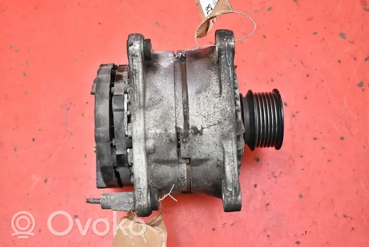 Volkswagen Bora Generatore/alternatore 037903025E