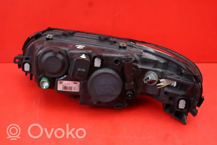 Volvo S60 Lampa przednia 89900266