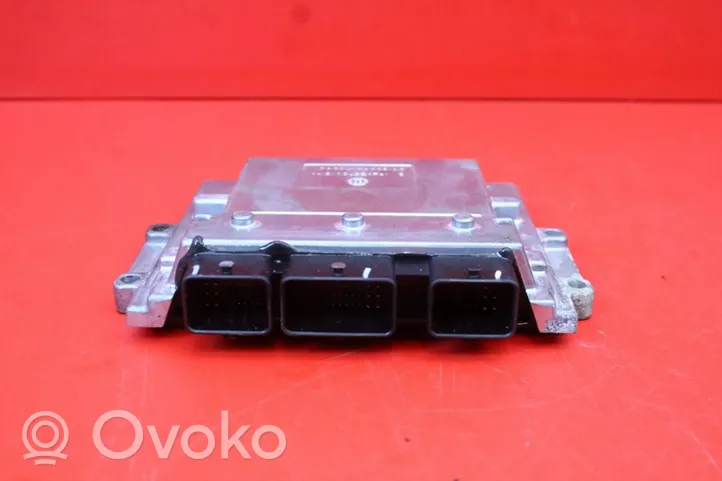 Ford Focus C-MAX Komputer / Sterownik ECU silnika 7M51-12A650-XE