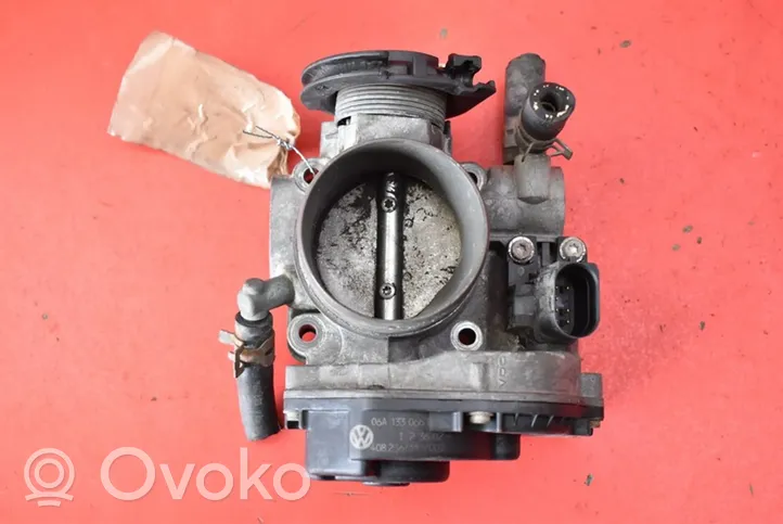 Volkswagen Bora Throttle body valve 06A133066E