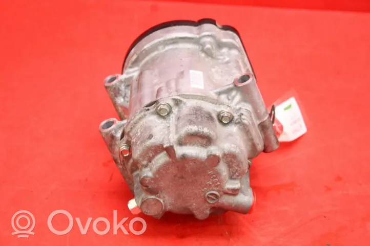 Toyota Corolla E10 Ilmastointilaitteen kompressorin pumppu (A/C) 042400-1201