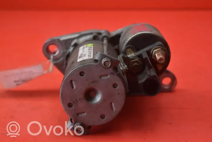 Volkswagen Polo IV 9N3 Starter motor 02T911023S