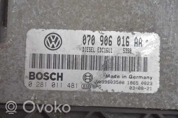 Volkswagen Touareg I Unité de commande, module ECU de moteur 070906016AA