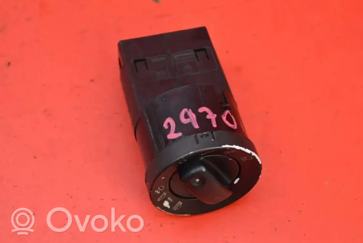 Volkswagen PASSAT B5 Interruptor de luz 8E0941531B