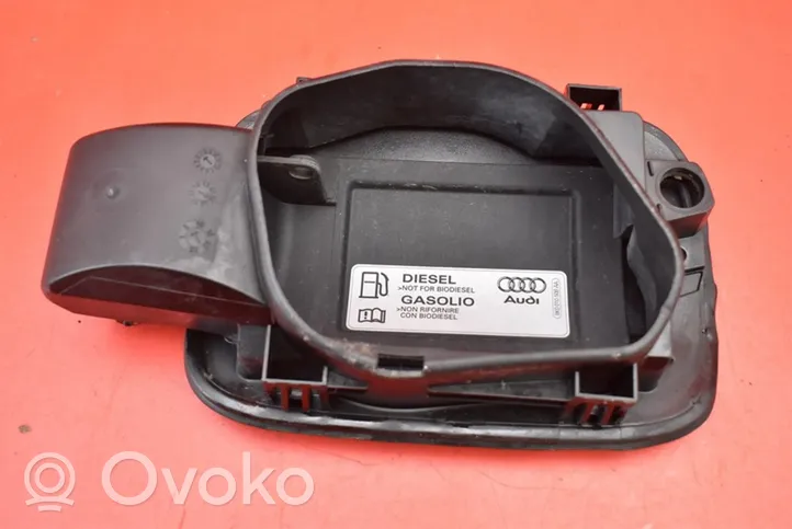 Audi A4 S4 B8 8K Bouchon, volet de trappe de réservoir à carburant 8K0809999C