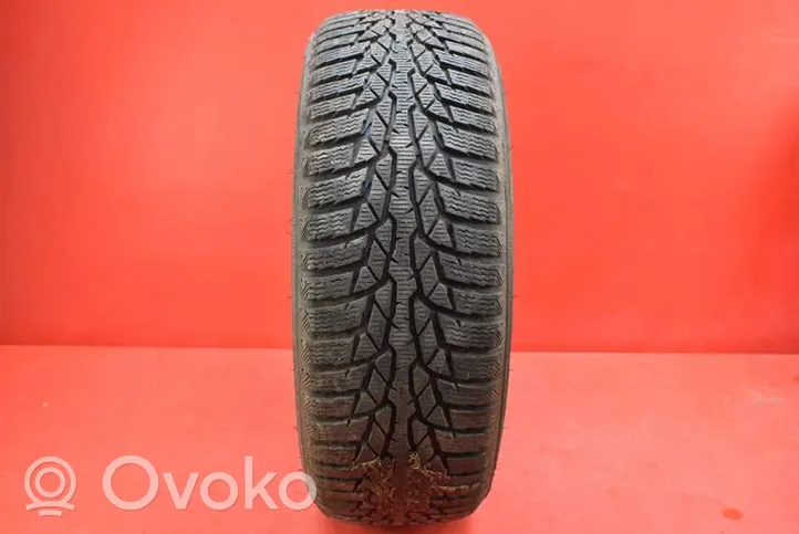 Ford Focus Pneus d'hiver R17 NOKIAN