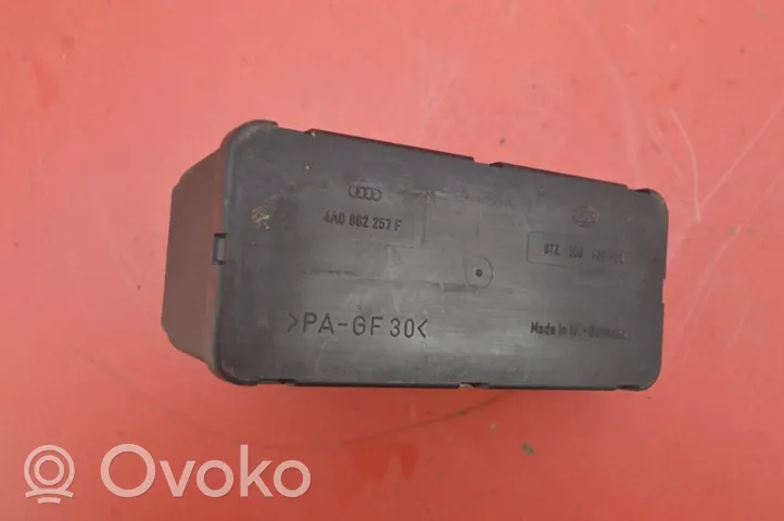 Audi 80 90 S2 B4 Keskuslukituksen alipainepumppu 4A0862257F