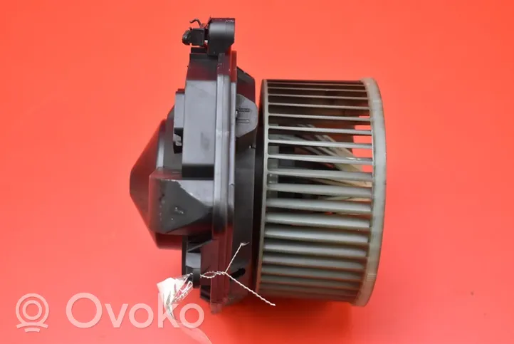 Volkswagen PASSAT B5.5 Heater fan/blower 8D1820021