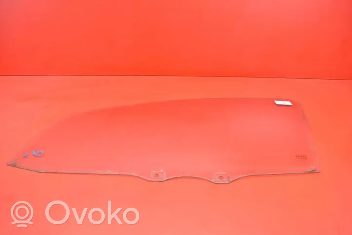 Toyota Aygo AB10 Etuoven ikkunalasi, neliovinen malli TOYOTA