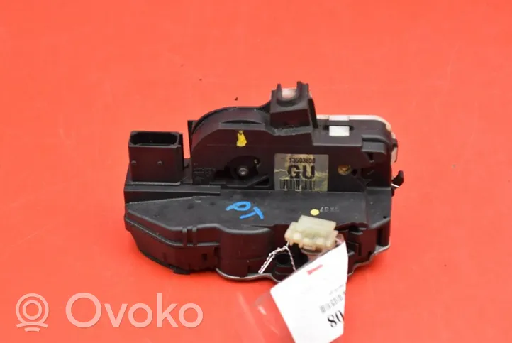 Opel Astra J Rear door lock 13503808