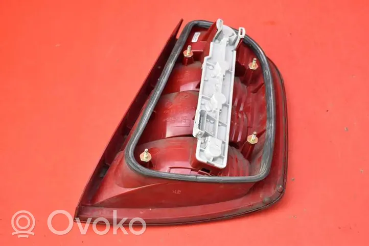 Skoda Fabia Mk1 (6Y) Lampa tylna 6Y6945095D