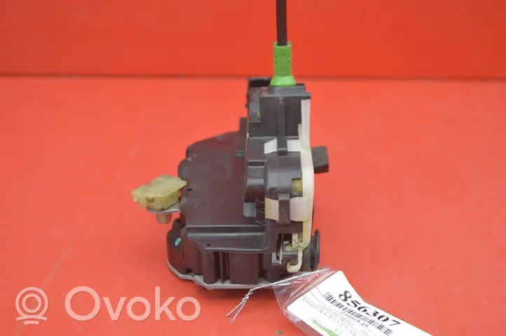 Opel Insignia A Rear door lock 13503808