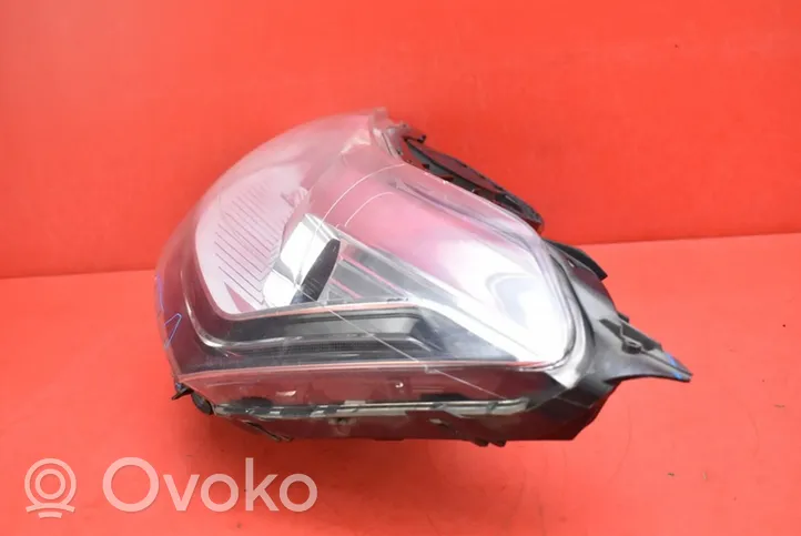 Citroen C5 Lampa przednia 9674398380