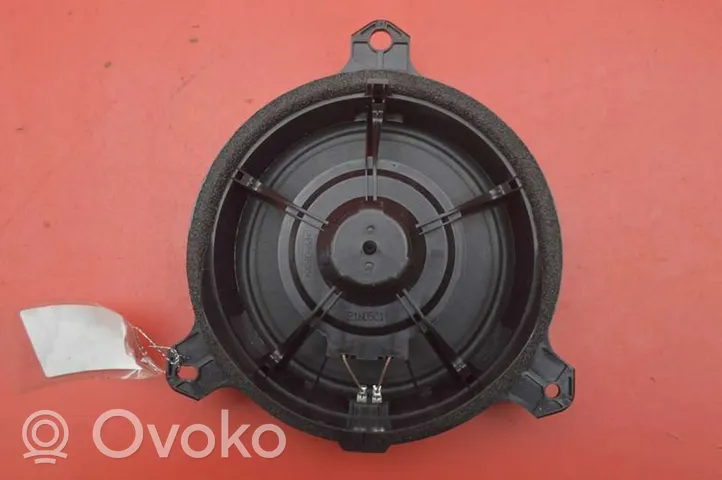 Toyota Corolla E10 Subwoofer-bassokaiutin 86160-02B80