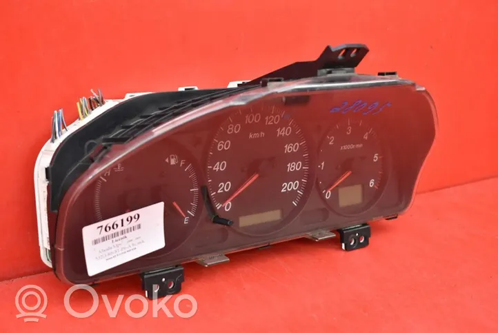 Mazda MPV II LW Compteur de vitesse tableau de bord 157510-7500