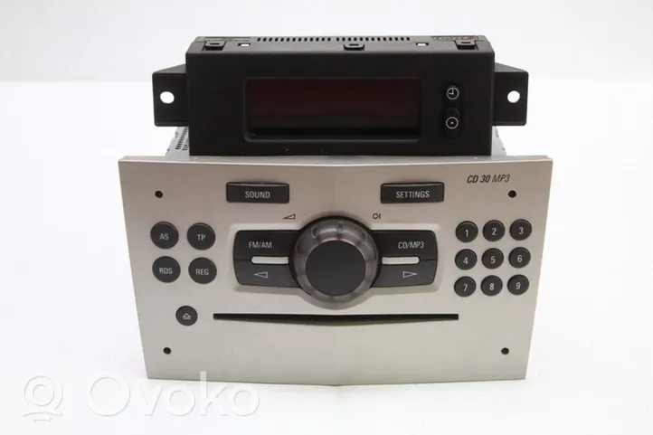 Opel Corsa D Panel / Radioodtwarzacz CD/DVD/GPS 13257028