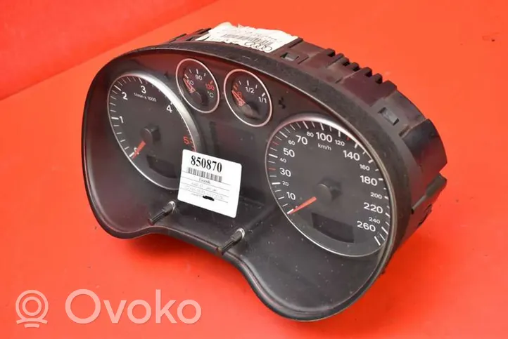 Audi A3 S3 A3 Sportback 8P Speedometer (instrument cluster) 8P0920930Q